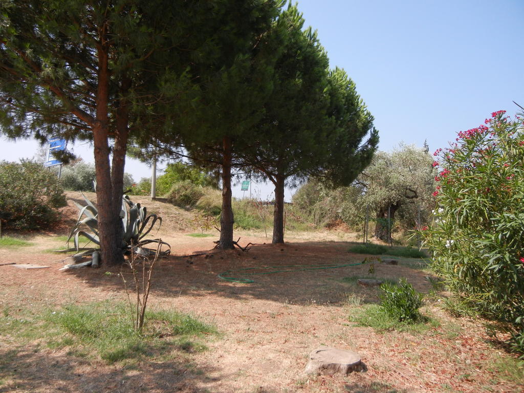 Pension Lakis Prinos  Exterior photo